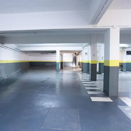 Gasthof Lovely Private In Lapa Lissabon