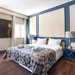 Lovely Private In Lapa Pensjonat Lizbona