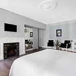 Lovely Private In Lapa Pensjonat 3*
