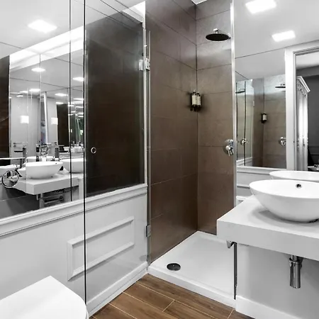 Lovely Private In Lapa בית הארחה ליסבון